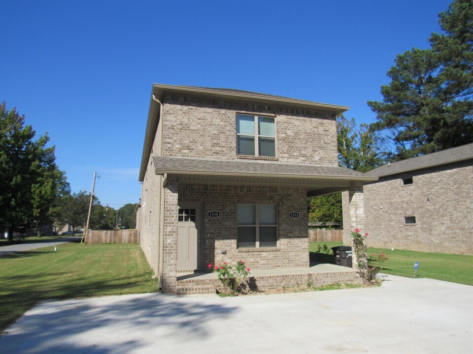 1516 S Bailey St in Jacksonville, AR - Building Photo