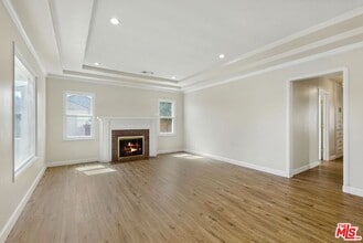 237 W Kelso St in Inglewood, CA - Foto de edificio - Building Photo