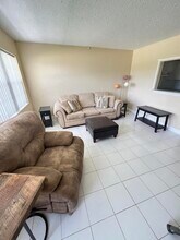 80 Berkshire D in West Palm Beach, FL - Building Photo - Building Photo