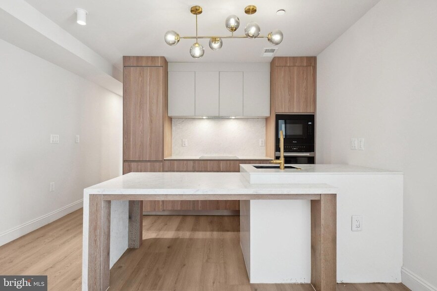 23 Logan Cir NW, Unit 2 in Washington, DC - Building Photo