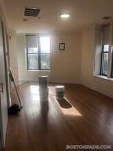 1126 Boylston St, Unit 401 in Boston, MA - Building Photo - Building Photo