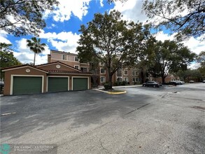 4840 N State Rd 7 in Coconut Creek, FL - Building Photo - Building Photo