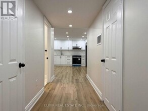 27 Belay Bnd in East Gwillimbury, ON - Building Photo - Building Photo