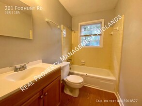 201 Foxhunt Rd in Columbia, SC - Building Photo - Building Photo