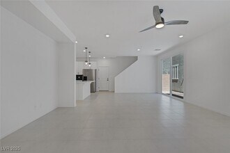 2757 Pellaro Walk in Henderson, NV - Building Photo - Building Photo