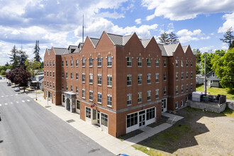 Brewster Hall in Cheney, WA - Building Photo - Building Photo