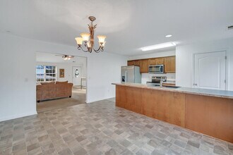 134 Auburn Cir in Glennville, GA - Building Photo - Building Photo