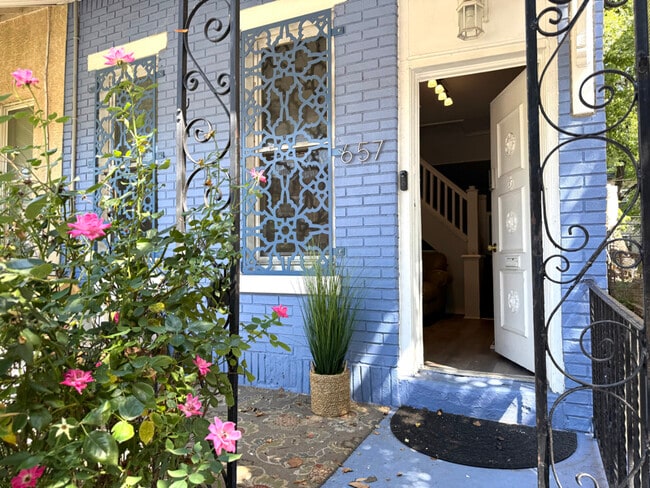 property at 657 N 37th St