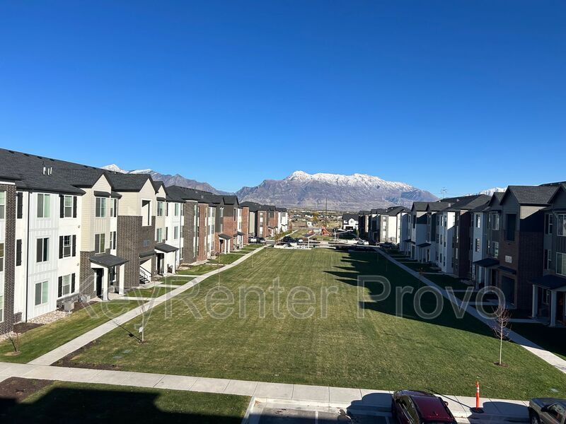1454 N 3830 W in Lehi, UT - Building Photo