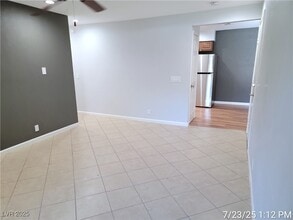 3151 N Soaring Gulls Dr in Las Vegas, NV - Building Photo - Building Photo