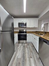 1500 Windorah Way in Royal Palm Beach, FL - Building Photo - Building Photo