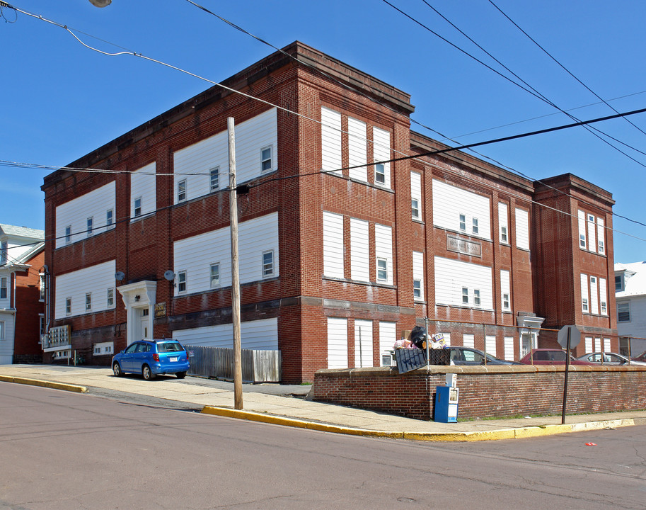 Beck Apartments in Sunbury, PA - Building Photo