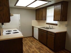 1403 Nancy Dr in Enid, OK - Building Photo - Building Photo