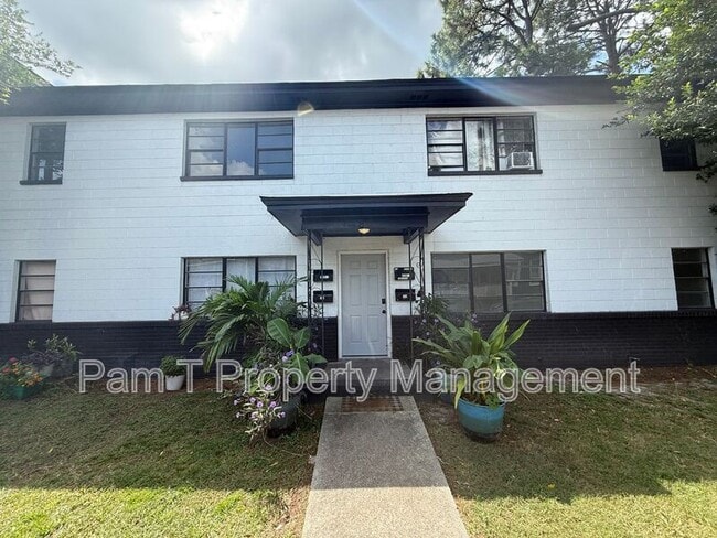 property at 505 W 42nd St