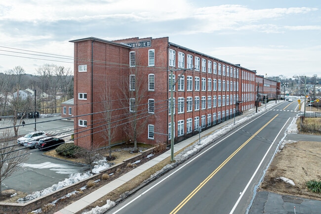 The Lofts at Sherwood Falls in Berlin, CT - Building Photo - Building Photo