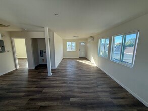 1653 W 204th St in Torrance, CA - Foto de edificio - Building Photo