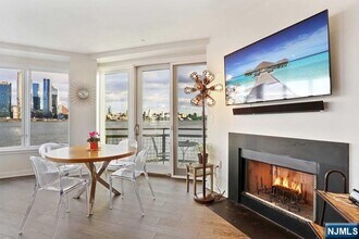 600 Harbor Blvd in Weehawken, NJ - Building Photo - Building Photo