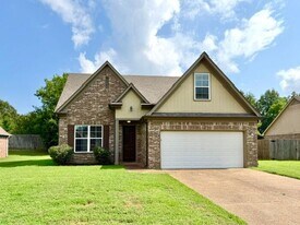 150 Clay Hills Dr in Oakland, TN - Building Photo