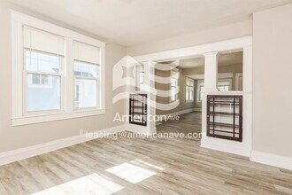 1317 44th St in Rock Island, IL - Foto de edificio - Building Photo