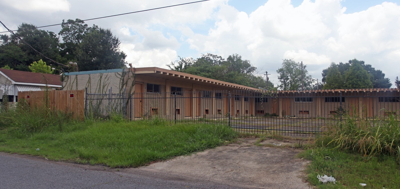 3535 North St in Baton Rouge, LA - Foto de edificio