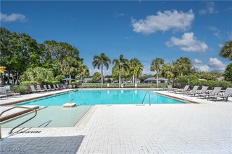 6453 Autumn Woods Blvd in Naples, FL - Building Photo - Building Photo