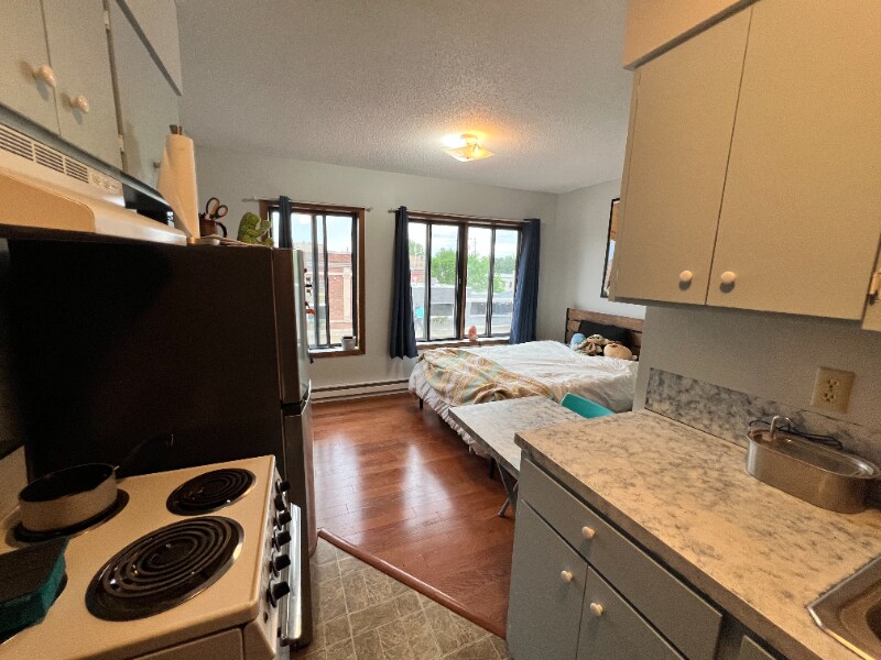 215 1/2 Main Ave S in Park Rapids, MN - Foto de edificio