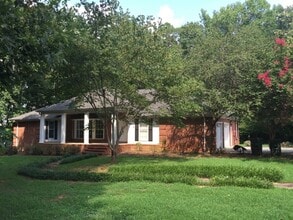 924 Forest Ln in South Hill, VA - Building Photo - Building Photo