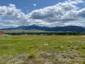 1201 W Montana St in Livingston, MT - Building Photo - Building Photo