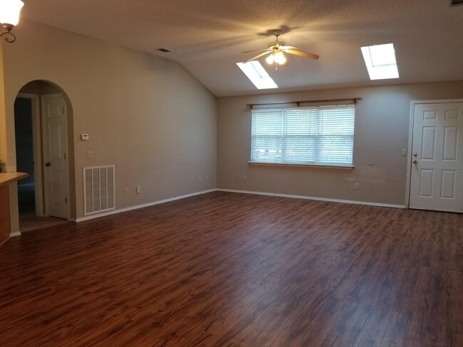 18 Fairbrook Ln in Clarksville, AR - Building Photo - Building Photo