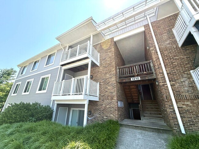 1210 University Terrace in Blacksburg, VA - Building Photo - Building Photo