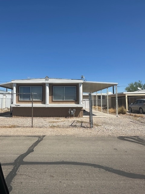 property at 565 Harbor Dr