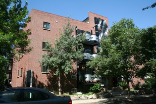 Silverbrook Apartments in Denver, CO - Foto de edificio - Building Photo