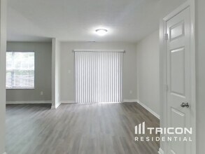 2654 Addison Meadows Ln in Indianapolis, IN - Building Photo - Building Photo