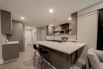 3014 Delia St in Houston, TX - Building Photo - Building Photo