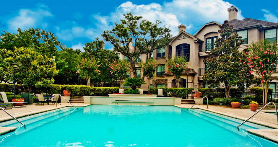 Village on the Parkway Apartments in Houston, TX - Building Photo