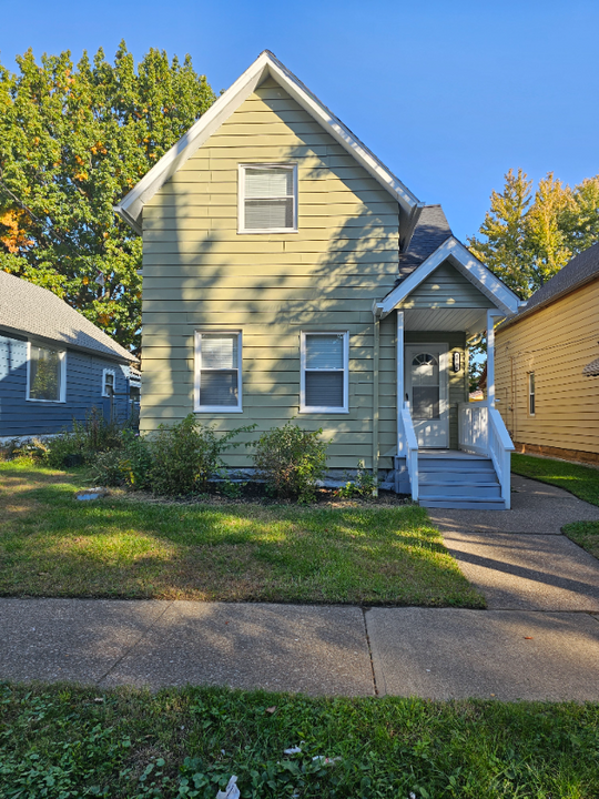 4004 Sackett Ave in Cleveland, OH - Building Photo