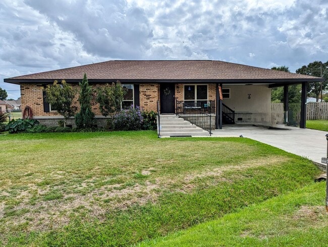 219 Cheyenne Cir in Scott, LA - Building Photo - Building Photo