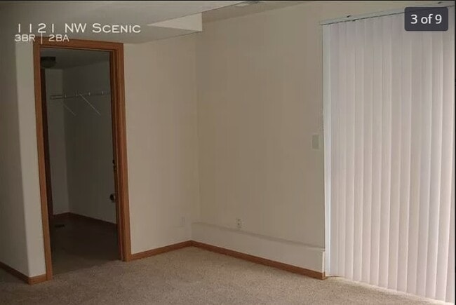 1123 NW Scenic Dr in Grain Valley, MO - Building Photo - Building Photo