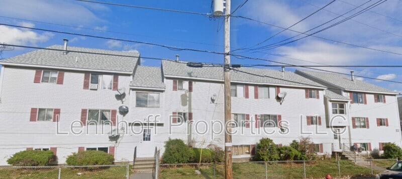 871-871 Middlesex St in Lowell, MA - Building Photo