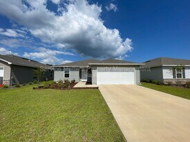 4356 Jitterbug St in Milton, FL - Building Photo