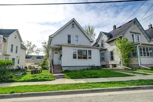 205 S Fair Oaks Ave in Madison, WI - Building Photo