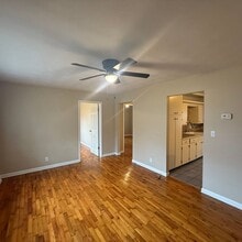 2312 N Robberson Ave in Springfield, MO - Building Photo - Building Photo