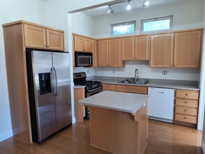 2716 S St-Unit -Unit #4 in Sacramento, CA - Foto de edificio - Building Photo