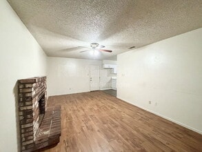 3290 Cheyenne Dr in Merced, CA - Foto de edificio - Building Photo