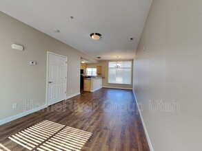 520 E 500 S in Salt Lake City, UT - Building Photo - Building Photo