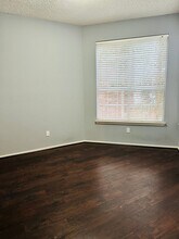 6012 Barrington Ct in Dallas, TX - Building Photo - Building Photo