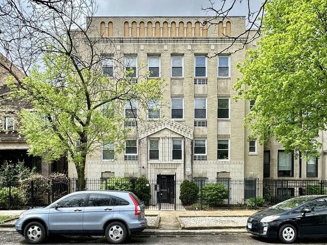 property at 1850 N Humboldt Blvd