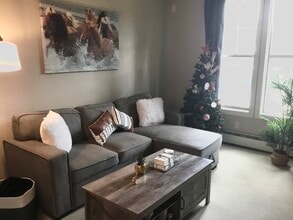 201 Sunset Dr in Cochrane, AB - Building Photo - Building Photo
