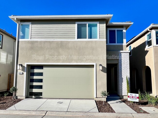 property at 1459 Farmhouse Ln