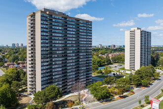 3151 Bridletowne Cir in Toronto, ON - Building Photo - Building Photo